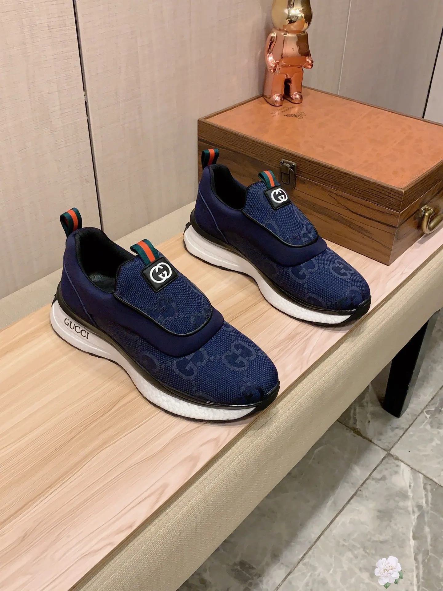 Men's men's shoes💰460💰💰🎩🎩[Lightning][Lightning] "Gucci*" The latest • popular casual shoes, top brand [seduce] luxury ~ purchasing agency, top ~ quality. [Strong] The upper is made of imported breathable cowhide with woven material ➕ breathable sheepskin feet (•) and fine workmanship. The original stylish and stylish soft rubber wear-resistant and non-slip outsole is light and comfortable on the feet. The real thing looks better when photographed. 004: Size: 38-44, 3️⃣ colors selected